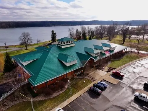 Manufacturer-certified roof installation in North Manchester